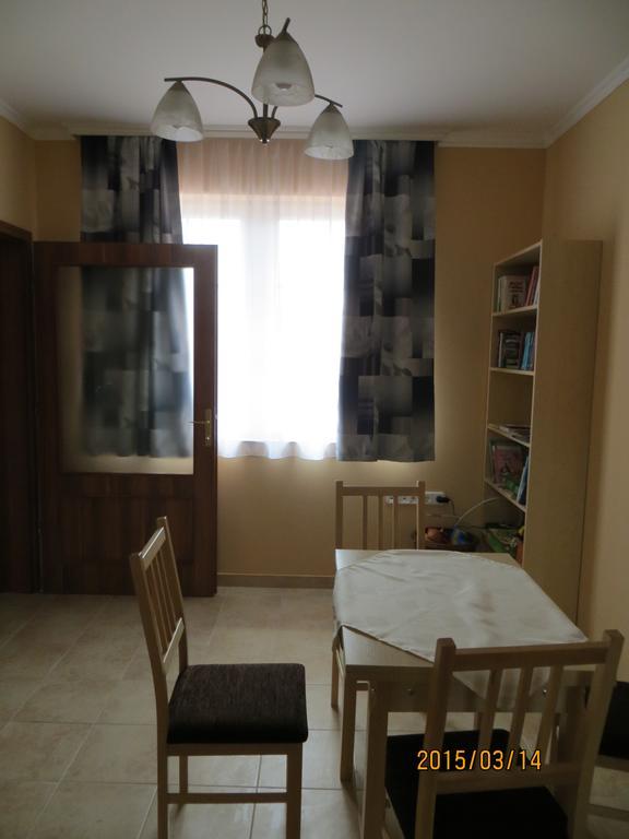 Kiserdo Vendeghaz Rajka Exterior foto